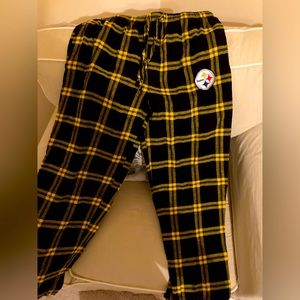 Steelers sleep wear.